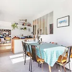 Warm And Homely Duplex Near Montmartre Fits 5