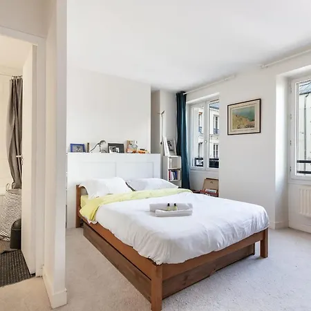 Warm And Homely Duplex Near Montmartre Fits 5