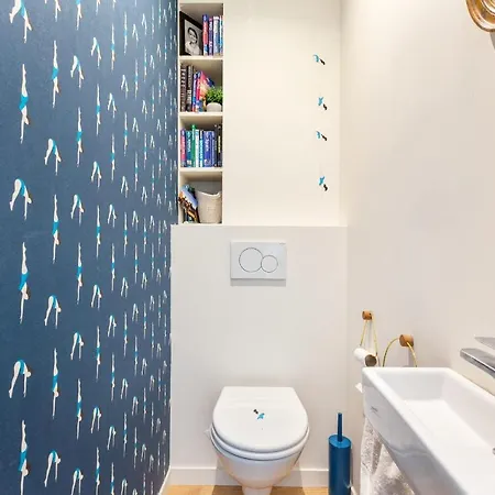 Apartment Warm And Homely Duplex Near Montmartre Fits 5 Paris